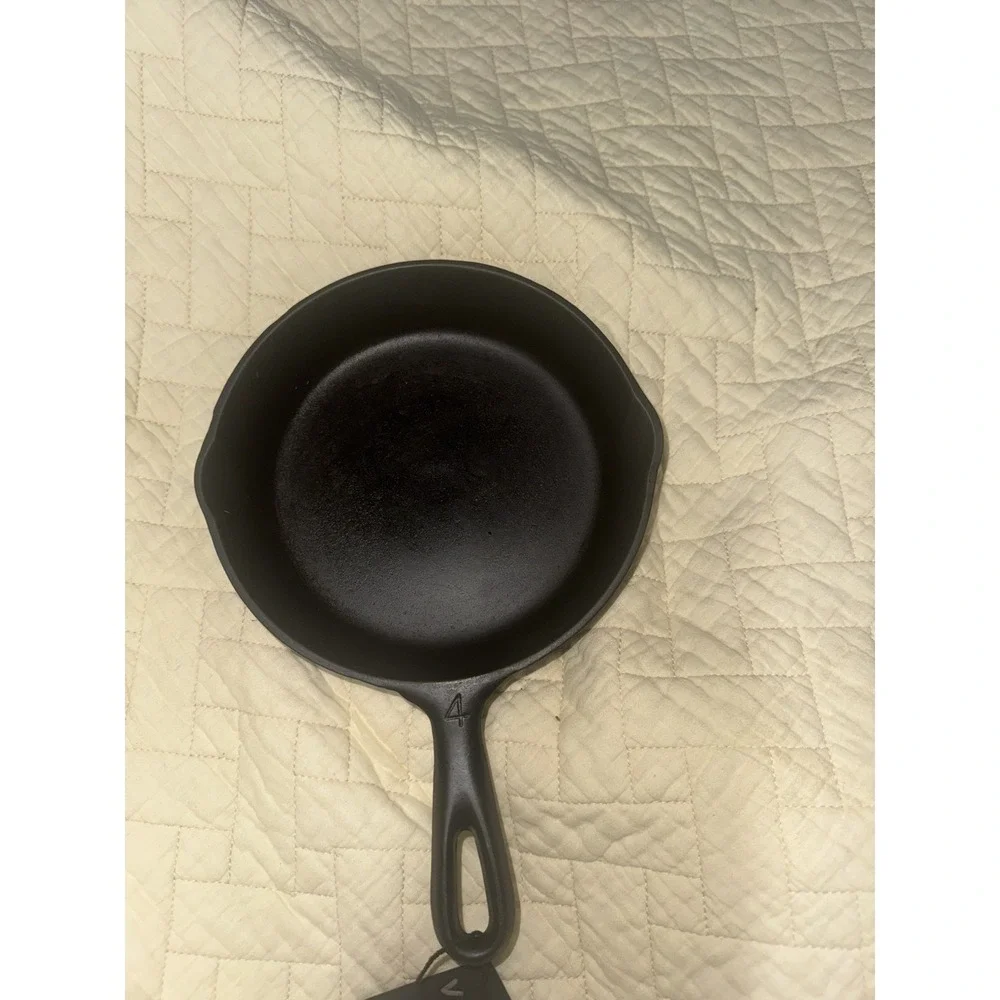 Vollrath #4 Cast Iron Skillet